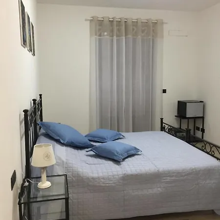 Bed & Breakfast Dely 4*