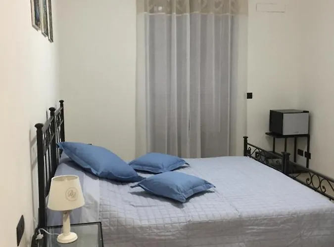 Oda ve Kahvaltı Dely 4*