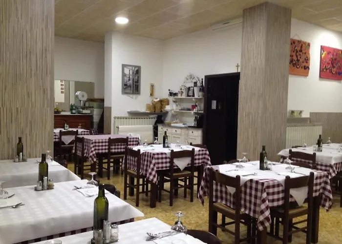 Dely Oda ve Kahvaltı 4*